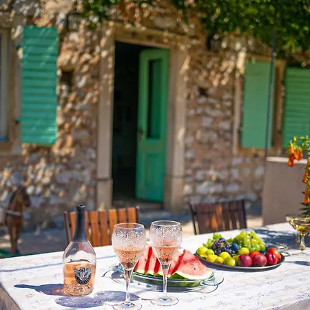 Terra Arhaica - Authentic House And Traditional Breakfast * Vrisnik